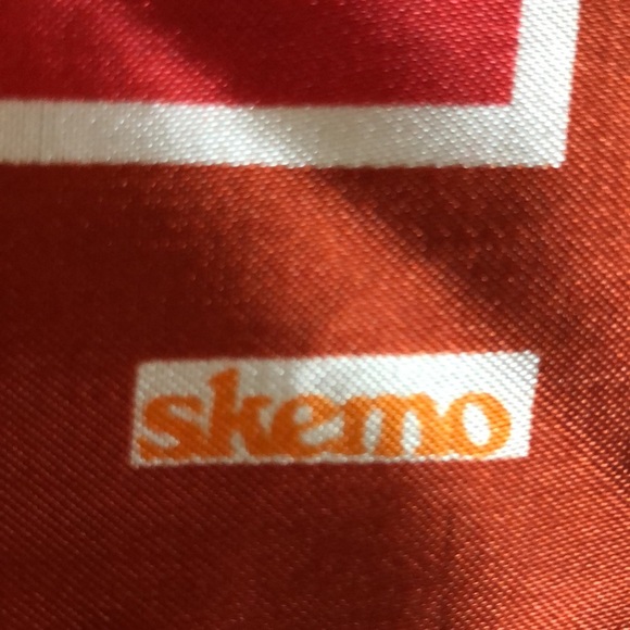 VTG  Scarf by Eleanor Paine For Skemo Canada Canadian Maple Leaves. Autumn. - Picture 6 of 11